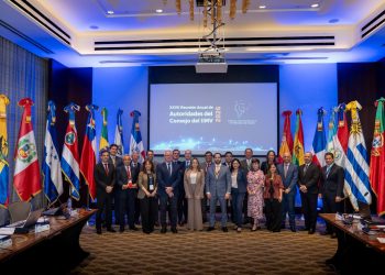 RD reúne líderes del mercado de valores iberoamericano para fortalecer la regulación