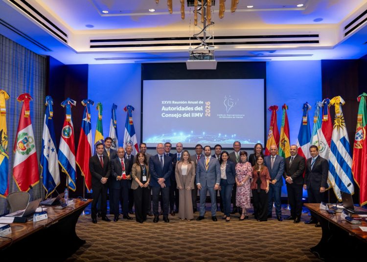 RD reúne líderes del mercado de valores iberoamericano para fortalecer la regulación