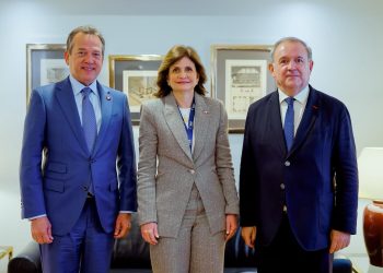 Raquel Peña confirma participación de RD en la Cumbre Iberoamericana y fortalece cooperación para las mipymes