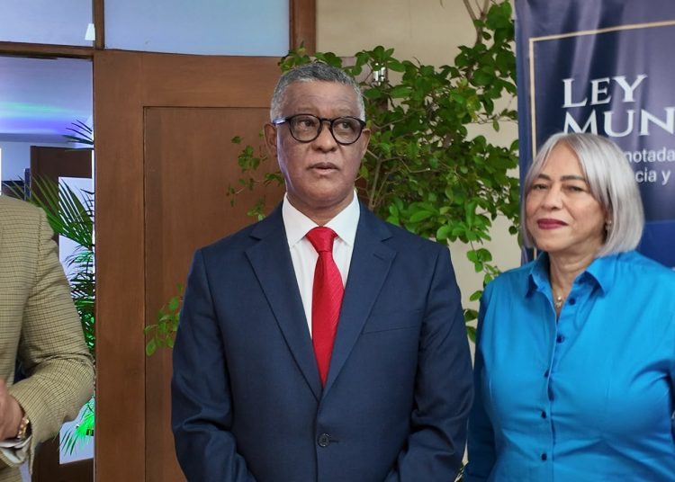 Marcos Colón Arache plantea fortalecer la autonomía municipal con actualización de la Ley 176-07