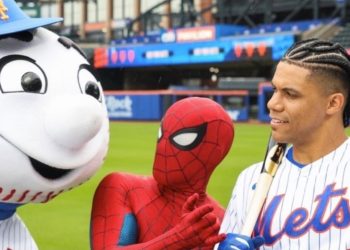 Juan Soto se deja atrapar por la tela de araña de Spider-Man