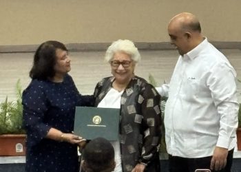 32 profesionales de la economía fueron reconocidos por la UCSD y CODECO