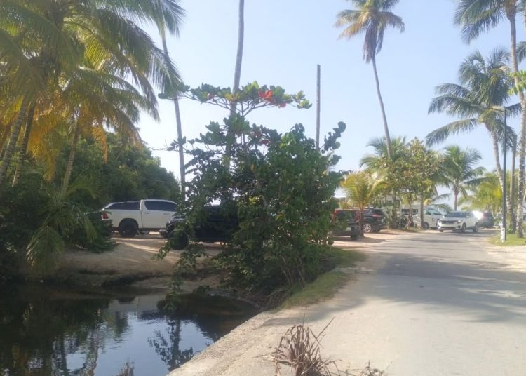 Persisten los riesgos en puente de Las Terrenas pese a denuncias de la ciudadanía