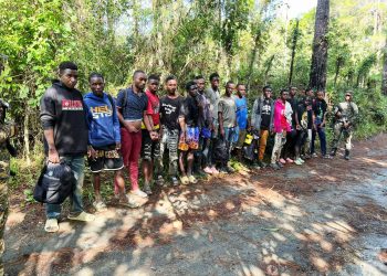 Patrullas del Ejército interceptan a 54 migrantes indocumentados en Montecristi y Santiago Rodríguez
