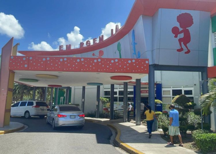 “Mi hijo se muere y solo un trasplante de corazón puede salvarlo”; madre de niño clama por ayuda