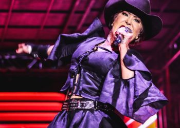 Cantante Alejandra Guzmán regresa a los escenarios tras intervenciones quirúrgicas