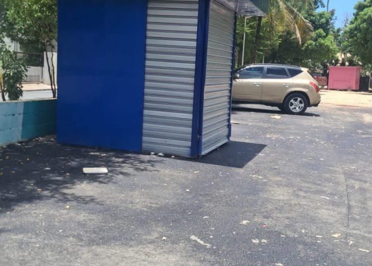 Wander Gabino aclara situación sobre estructura instalada en el polideportivo de Las Terrenas