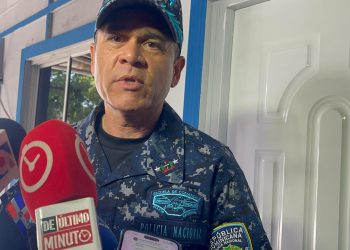 Director de la Policía exhorta a denunciar abusos de agentes, y resalta que Santiago registra una de las tasas de criminalidad más bajas del país