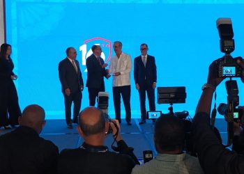 Gobierno entrega 1,100 certificaciones y reconoce a empresas por promover la seguridad y salud laboral