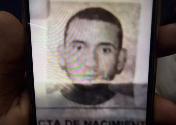 Madre pide captura de hombre al que acusa de matar a su hijo hace 12 años en SFM