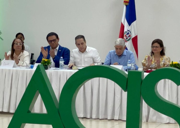 Raquel Peña anuncia primer picazo de la Autopista del Ámbar para el próximo mes y destaca respaldo histórico de 79 instituciones