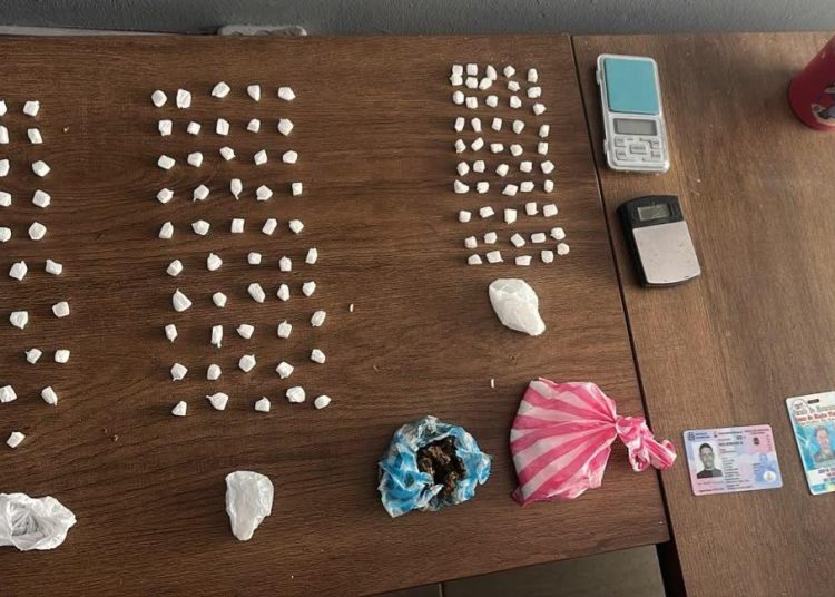 Arrestan a “El Capital” en allanamiento por millonario robo; ocupan drogas, dinero y celulares