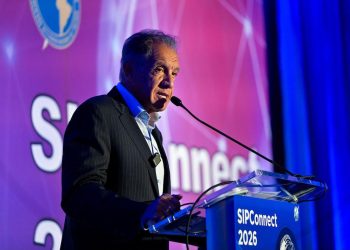 CEO de Infobae advierte que los medios deben prepararse para una nueva era dominada por agentes de IA