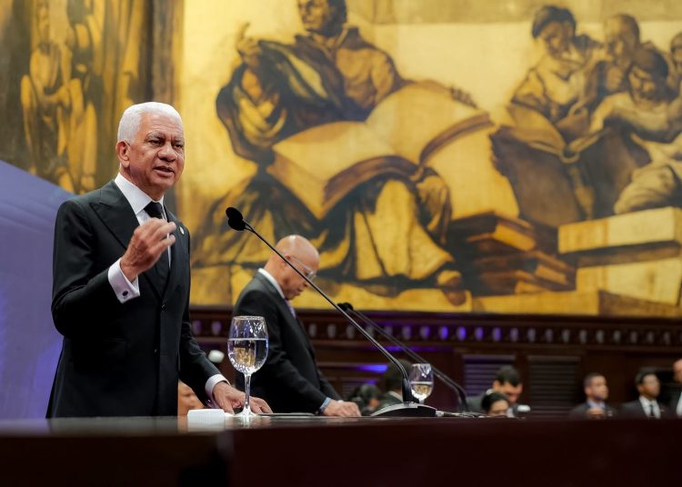 Ricardo de los Santos destaca aprobación de 416 iniciativas y avances institucionales durante su gestión en el Senado