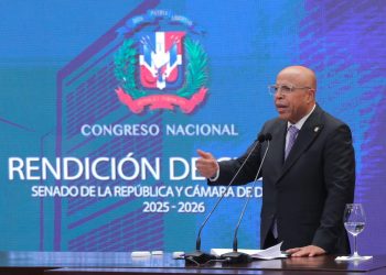 Alfredo Pacheco presenta informe de gestión del año 2025-2026