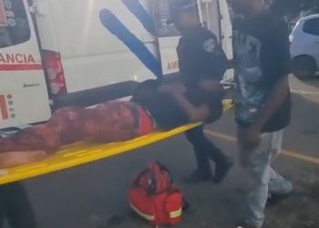 Joven resulta herido tras accidente de tránsito; conductor abandona la escena en Ciudad Nueva