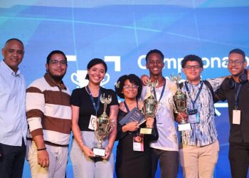 Regional 03 Azua hace historia al conquistar el subcampeonato nacional de debate