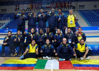 Colombia completa su sorpresa con oro en voleibol varonil