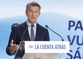Feijóo reclama un “despliegue masivo” para recuperar el control de la frontera de Ceuta
