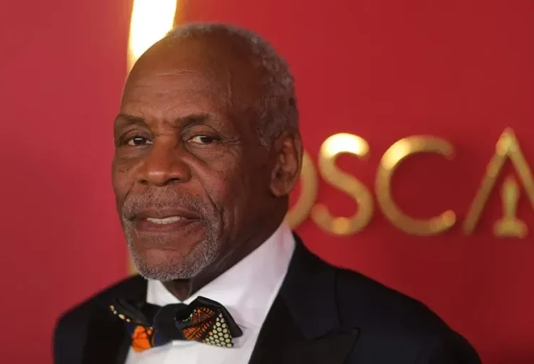 El actor Danny Glover habla sobre el alzheimer que padece: «La vida sigue»