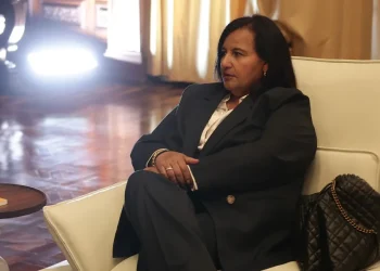 Opositora venezolana dice que se convocará a todos los sectores al diálogo con el chavismo