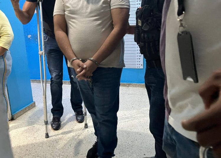 DNCD y MP arrestan a dos dominicanos solicitados en extradición por EE. UU.