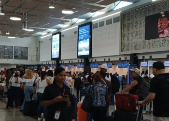 Cancelaciones de vuelos por tormentas en EEUU afectan operaciones en el AILA