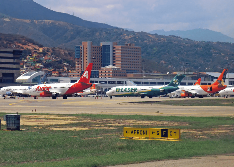 Venezuela prevé retomar vuelos internacionales en pista paralela del principal aeropuerto