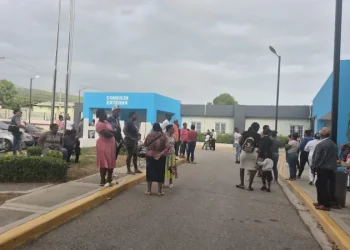 Paro del CMD deja sin consultas a cientos de pacientes en hospitales del Este