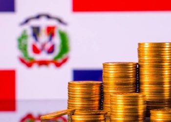Calificadoras de riesgo y banca internacional destacan la fortaleza de la economía dominicana
