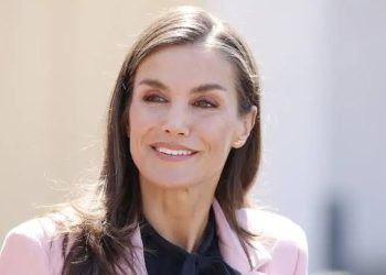 Reacción de la reina Letizia a comentario contra el Gobierno español se vuelve viral