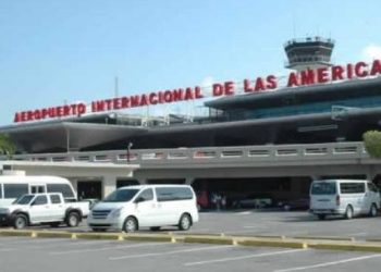 Reportan filtración de agua en área del Aeropuerto Internacional de Las Américas