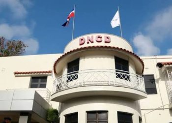 Fallece aspirante a agente de la DNCD tras desplomarse durante entrenamiento en Monseñor Nouel