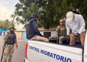 Migración detiene a 121 extranjeros indocumentados en operativos en el Gran Santo Domingo