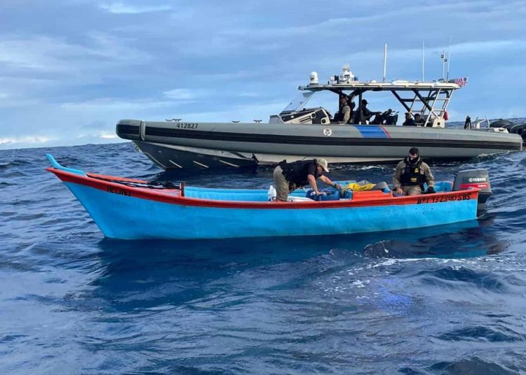 Autoridades detienen a 37 migrantes indocumentados en aguas de Puerto Rico