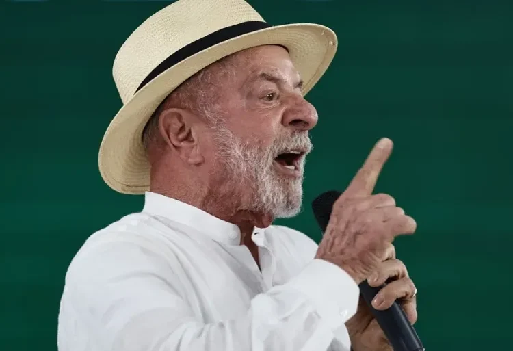Lula cree que Estados Unidos “intentará interferir en las elecciones” a favor de Flávio Bolsonaro