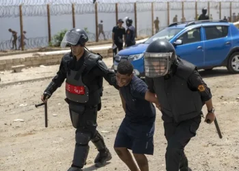 Marruecos detiene a 70 personas por incidentes violentos durante la crisis migratoria