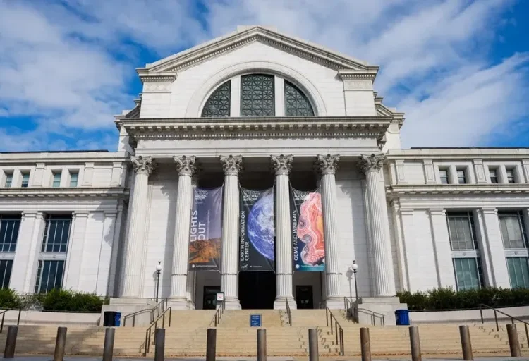 La Administración Trump acusa al Smithsonian de “activismo” y de apoyar la inmigración ilegal
