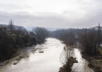 Hallan los cadáveres de dos gemelos de 11 años ahogados en el río Ter en Manlleu (Barcelona)