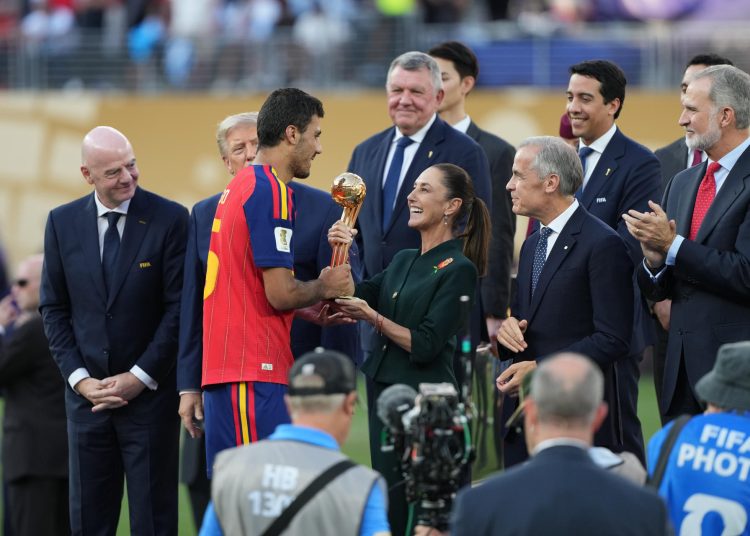 Sheinbaum felicita a España por conquistar el Mundial y a México por ser la «mejor sede»