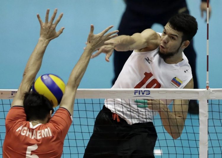 Hallan sin vida al capitán de la selección de voleibol de Venezuela, su esposa y su hijo tras los terremotos
