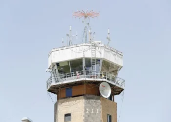 Desaparece avión de carga en Pakistán con cinco tripulantes; autoridades activan operativo de búsqueda