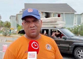 Voluntarios mantienen búsqueda de sobrevivientes una semana después de terremoto en Venezuela