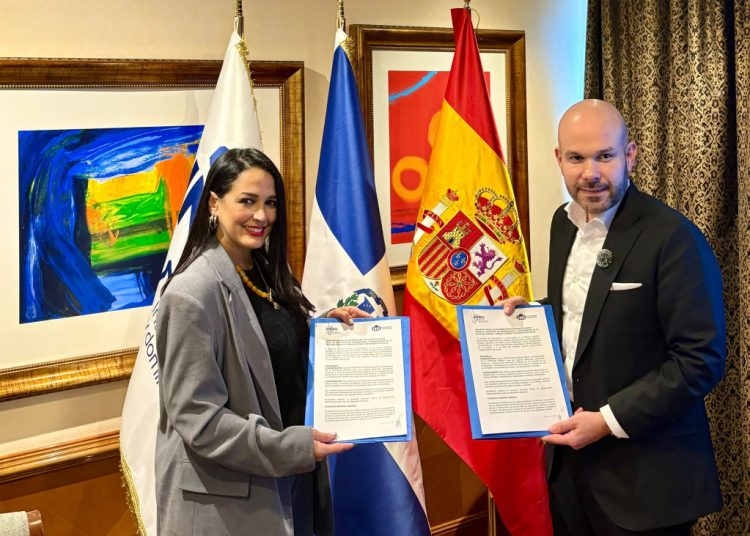 Index y WLO amplían formación para dominicanos en el exterior