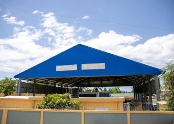 Vicepresidenta Raquel Peña entrega techado escolar de RD$38 millones en Guayacanal