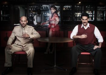 Mansión Herminia: el Cabaret donde la supervivencia se convierte en teatro