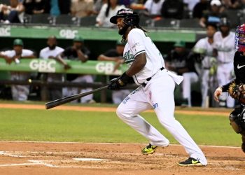 Toros adquieren a Rainer Núñez desde las Estrellas a cambio de Sandber Pimentel