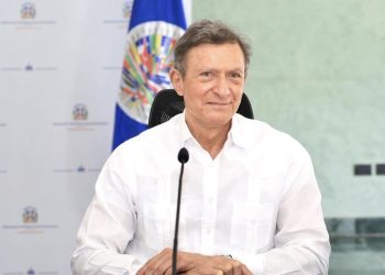Roberto Álvarez: una trayectoria marcada por la diplomacia, el derecho y los derechos humanos