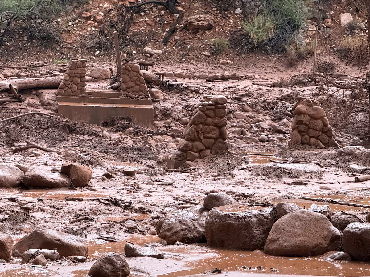 Dos muertos y unos 15 desaparecidos tras inundación repentina en el Gran Cañón en Arizona