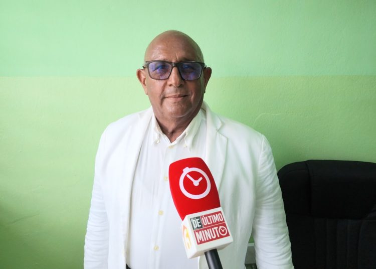 Director celebra inicio de clases y pone el foco en reforzar los aprendizajes de lectura y escritura